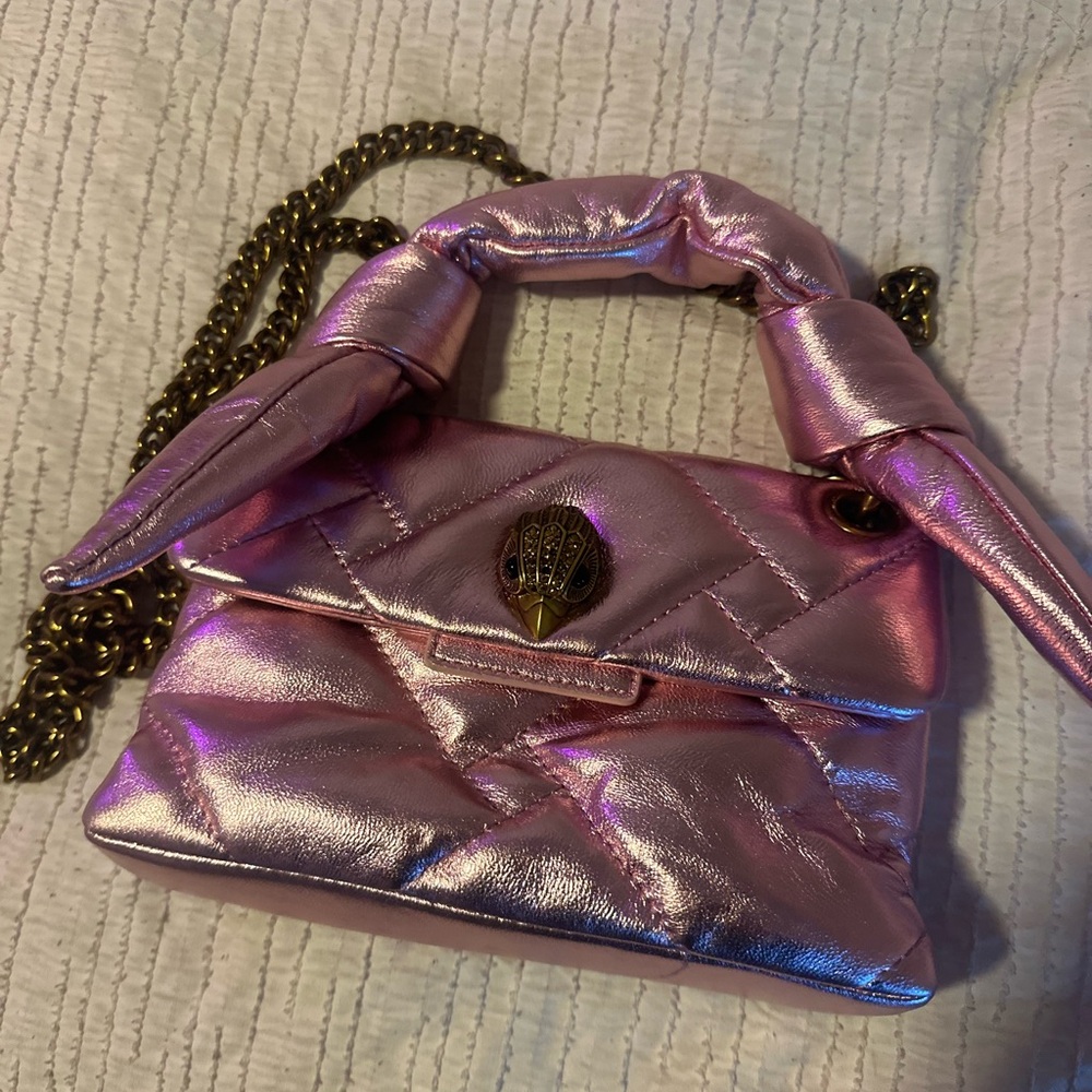 Kurt Geiger London
metallic leather crossbody bag